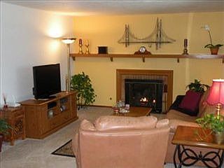 5th image of 701 Fairhaven Ct