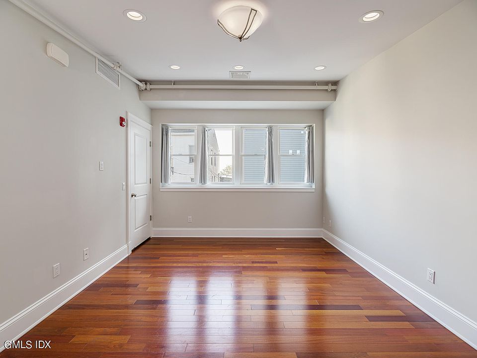 121 Greenwich Ave Greenwich CT Zillow