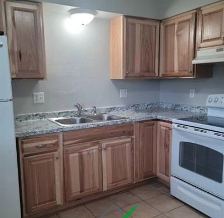 4th image of 250 Carol Dr #3