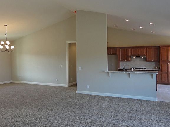 2nd image of 2721 Fuller Ave