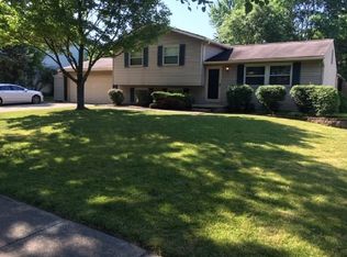 4566 Chatwood Dr, Stow, OH 44224