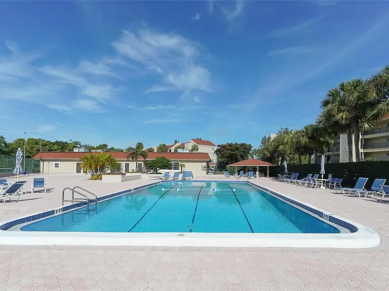 4780 Gulf Of Mexico Dr #5 — Photo 52
