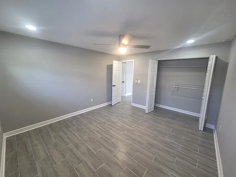 14906 N Bayshore Dr #2 — Photo 11