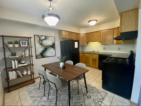 Indian Village Apartments