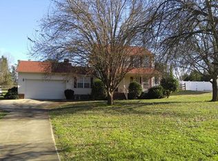 130 Johns Pond Ln, Mooresville, NC 28115