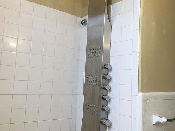 2nd image of 6600 Lincoln Dr APT A8