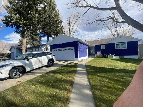 615 Jackson St, Douglas, WY 82633