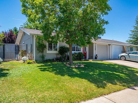 3rd image of 1980 Spruce Cir
