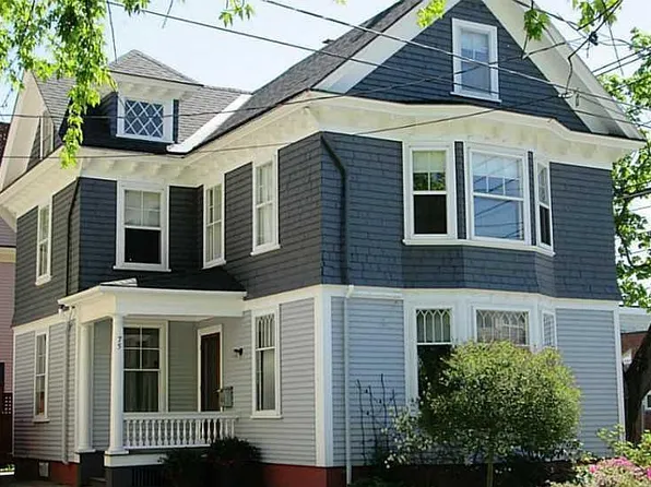 75 S Park St, Bangor, ME 04401