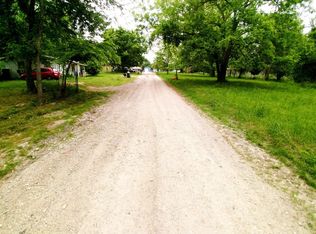 Pueblo Rd, Lone Oak, TX 75453