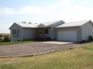 1615 Grandview St, Pierre, SD 57501