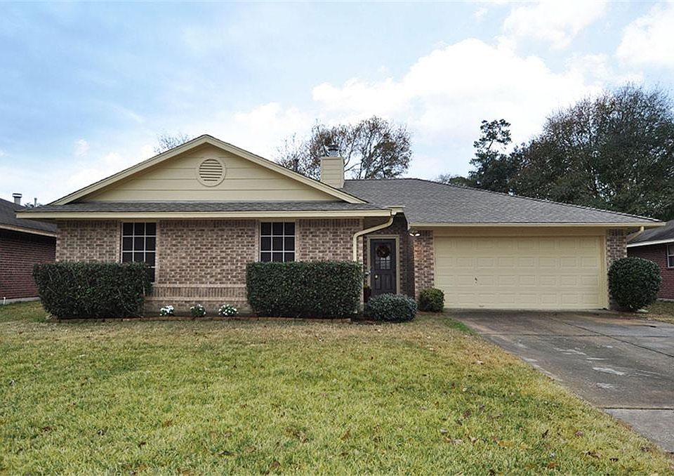 1st image of 2606 Old Oak Ln