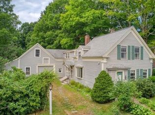 28 Ash St, Hopkinton, MA 01748