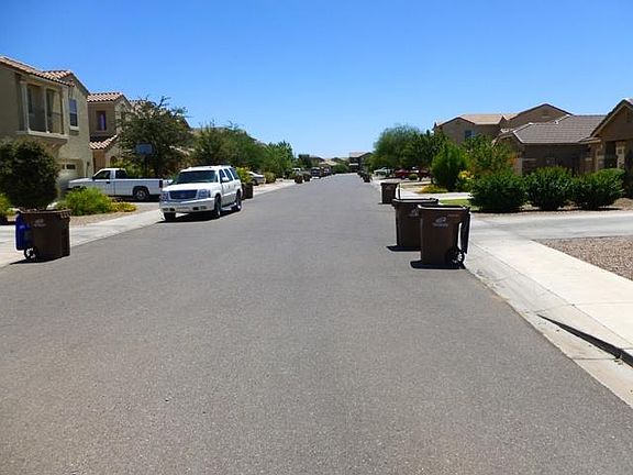 4th image of 4279 E Velasco St