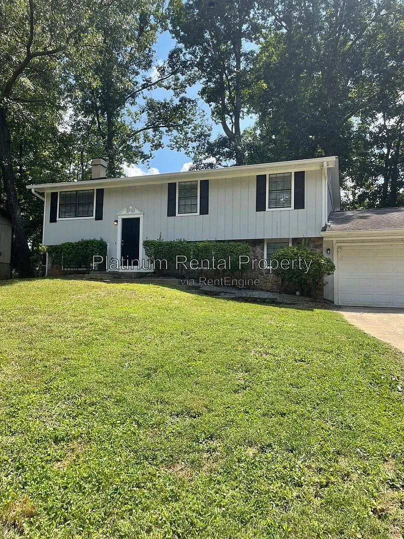 4 bed, 2.0 bath, 1540 sqft, $2,100 — Photo 1
