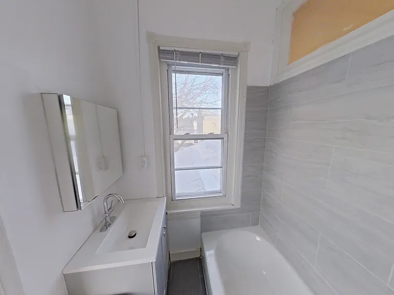 3922 Terrace St #3 — Photo 8