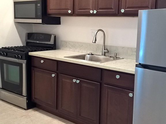 2nd image of 7451 Herschel Ave APT B