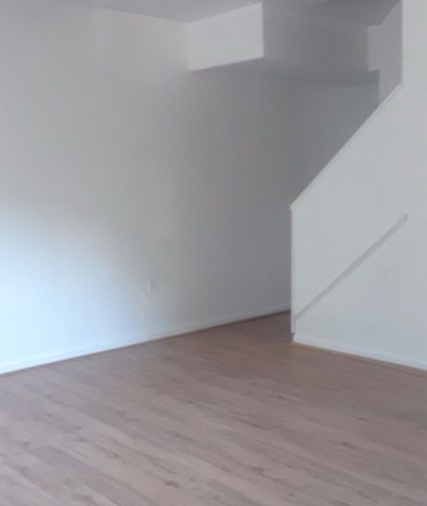 1st image of 2142 Elkridge Ln