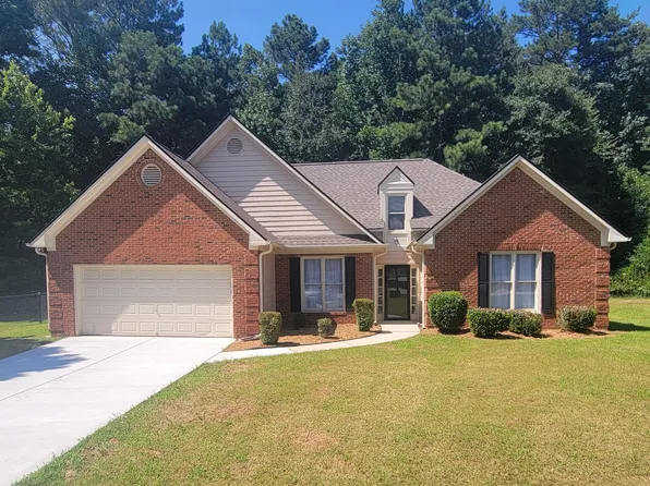 12208 Barney Ct, Fayetteville, GA 30215