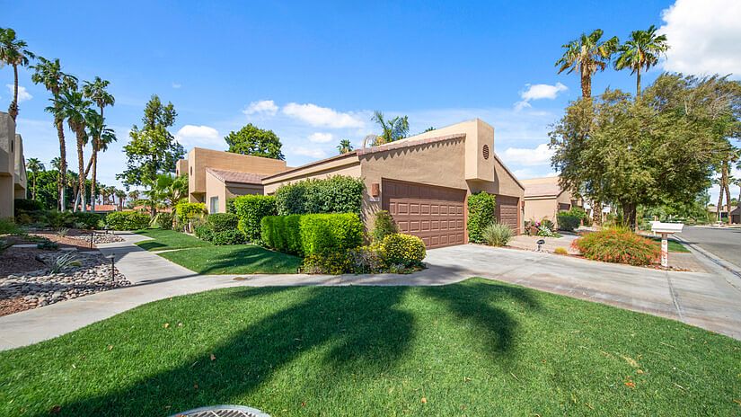 3 bedroom 2 bathroom private home on 18th fairway.