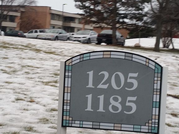 2nd image of 1205 N Sterling Ave Unit 220