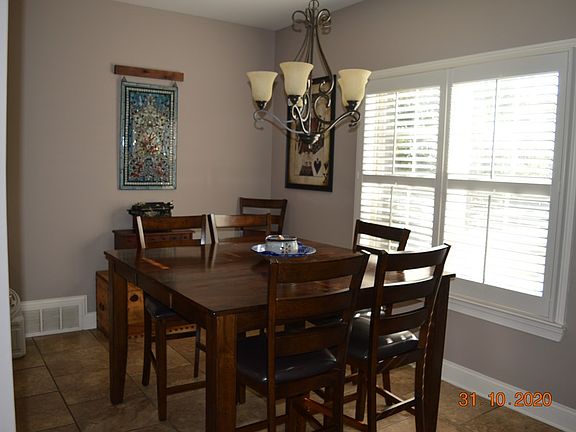 2nd image of 630 Riverwest Cir