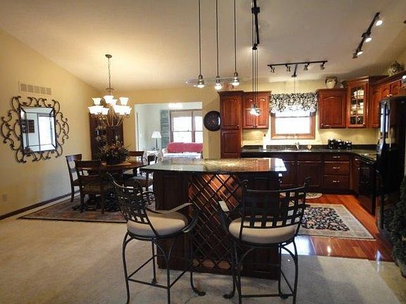 5th image of 4472 Belle Terrace Ln
