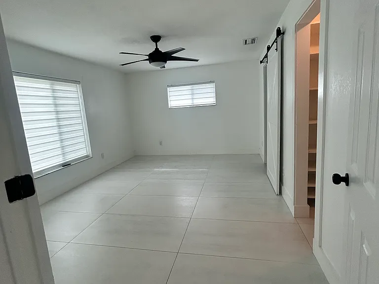 8326 Mattituck Cir — Photo 1