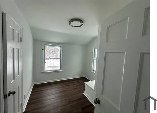 15906 Stockbridge Ave — Photo 6
