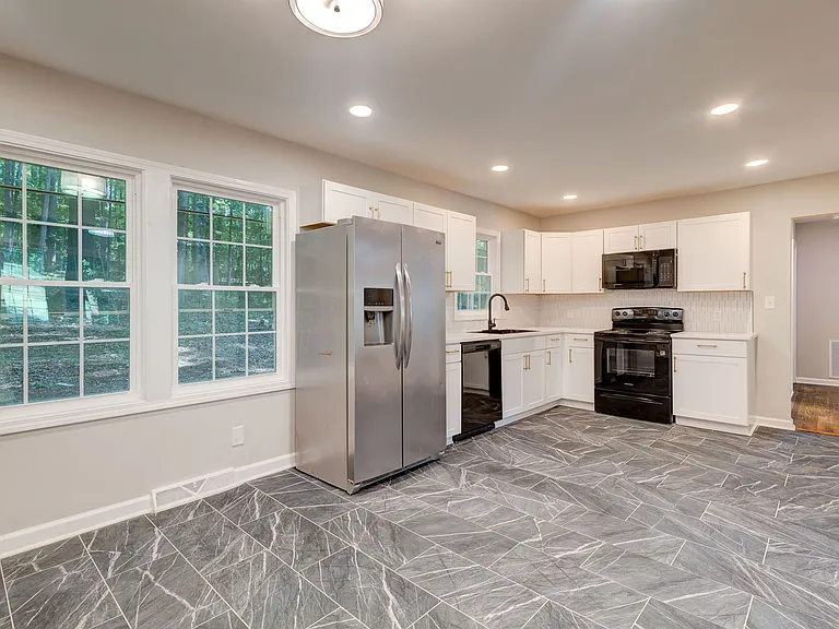 2832 Oak Ridge Ct — Photo 8