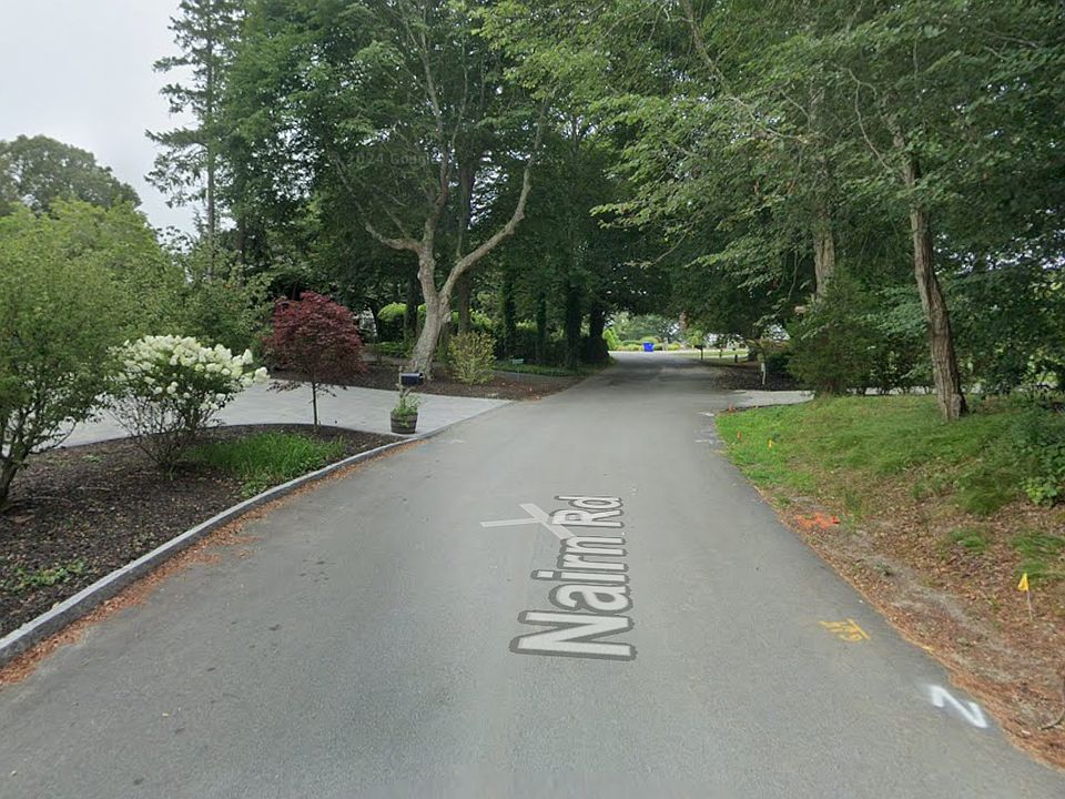 2nd image of 9 Nairn Rd