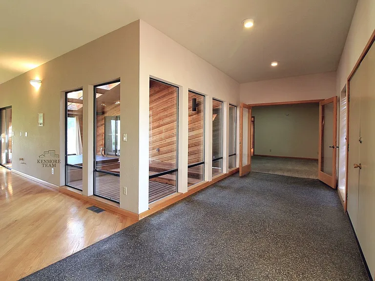 3600 Eastlake Dr — Photo 4