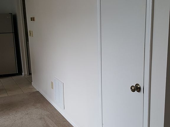 3rd image of 214 Attwick Ct