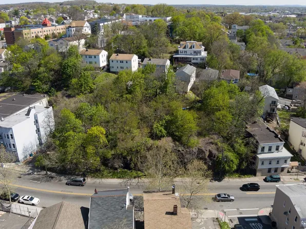 180-192 W Broadway, Paterson, NJ 07522