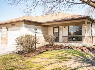 804A Coventry Ln, Sterling, IL 61081