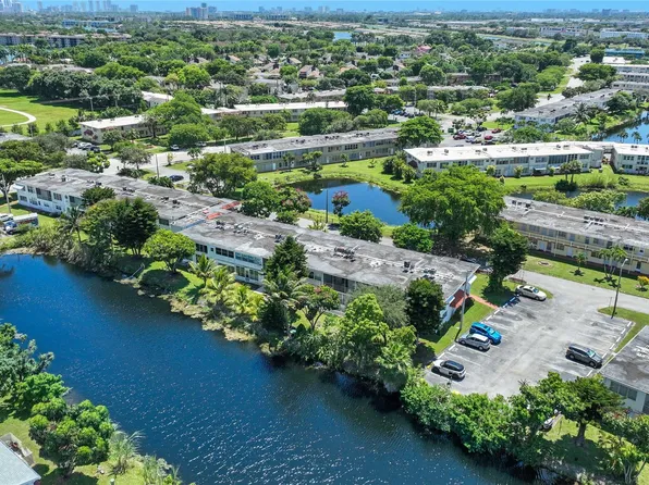 175 NE 203rd Terrace #1, Miami Gardens, FL 33179