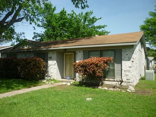 1st image of 12125 Bishop Dr