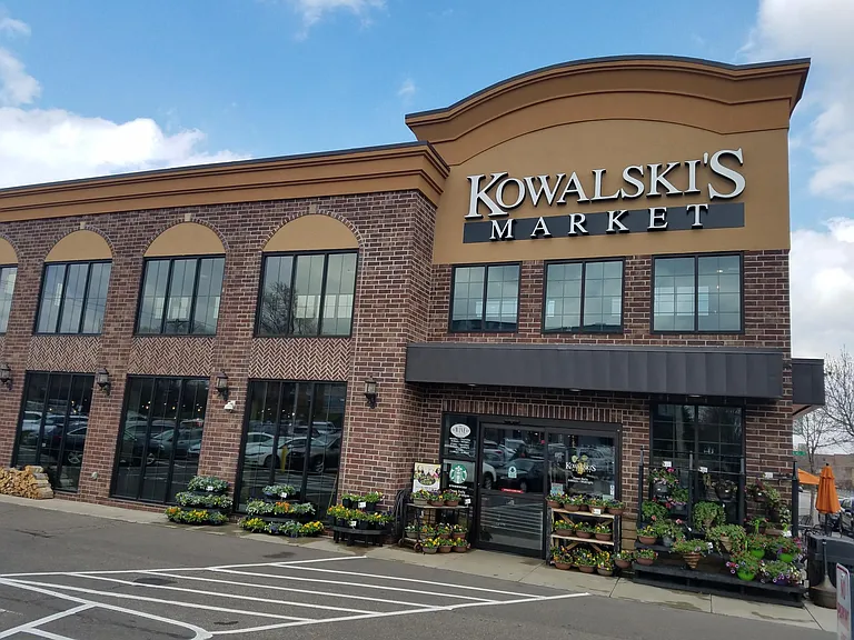 This grocery store is a 5 minute drive. There is also a fabulous grocery store, Mississippi Market Co-op 2 blocks from this home!