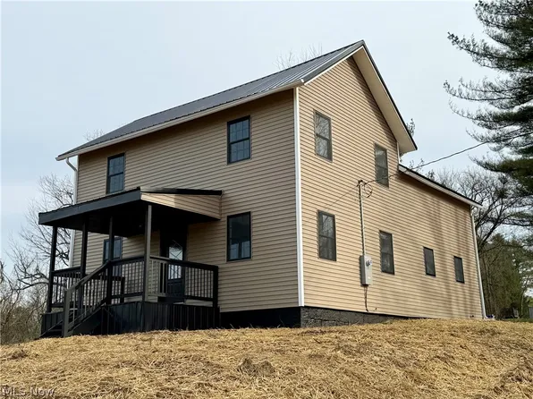 139 W High St, Glenford, OH 43739