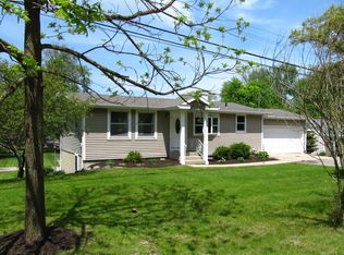 1975 Laraway Lake Dr SE, Grand Rapids, MI