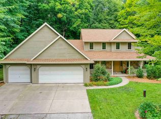 3889 Hidden Trl, Hobart, WI 54155