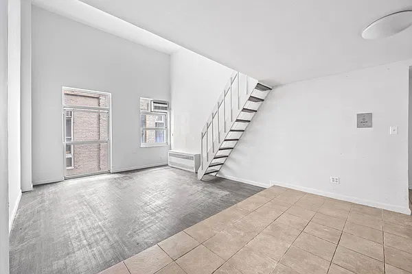 Living room, photo 3