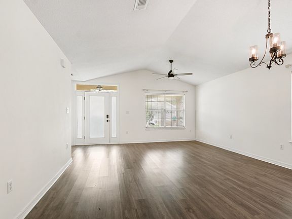 3rd image of 324 Wimico Cir