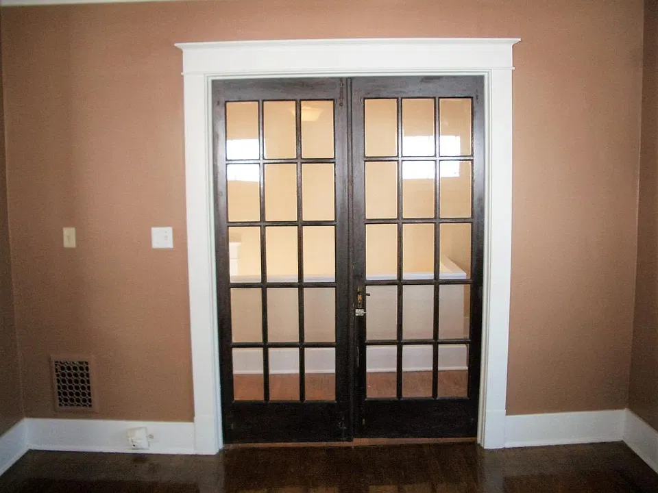 french doors leading to foyer