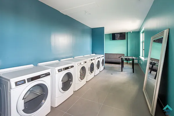 Rented by EXR | media 70