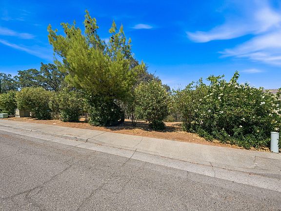 5th image of 2688 Starlight Blvd