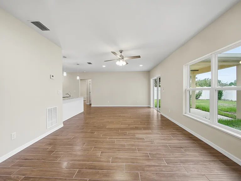 1072 Bridlewood Way — Photo 21