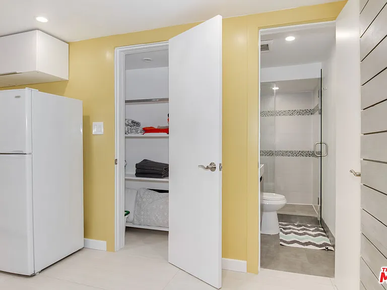 508 N Kings Rd #5 — Photo 7