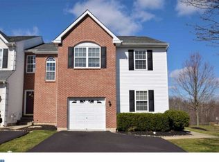148 Hampshire Dr, Sellersville, PA 18960