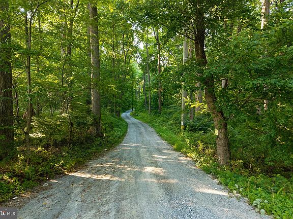 4th image of 639 N Five Point Rd #118
